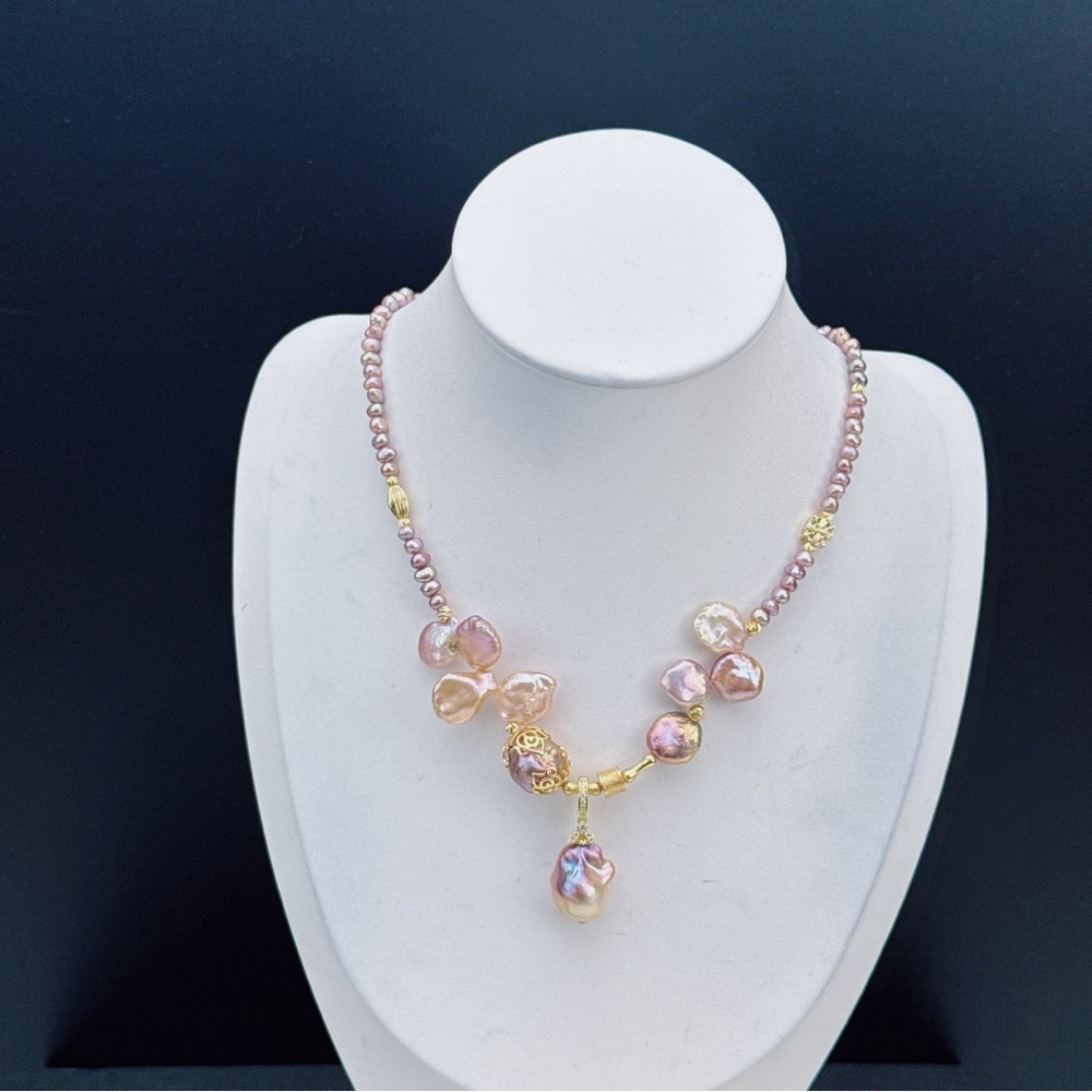 N36 Handmade Freshwater Baroque Pearl Necklace